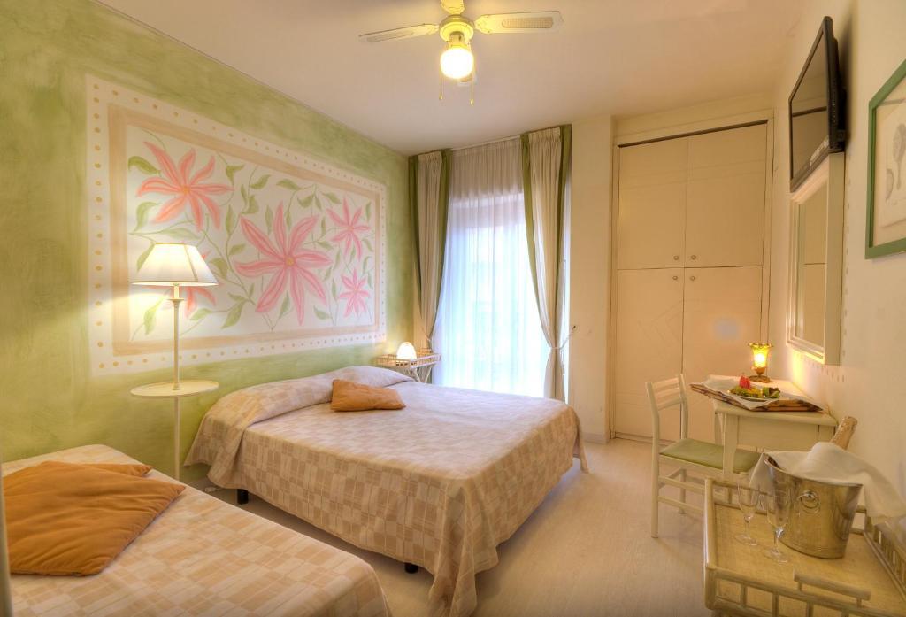 Hotel Marconi Сан Бенедето дел Тронто Стая снимка