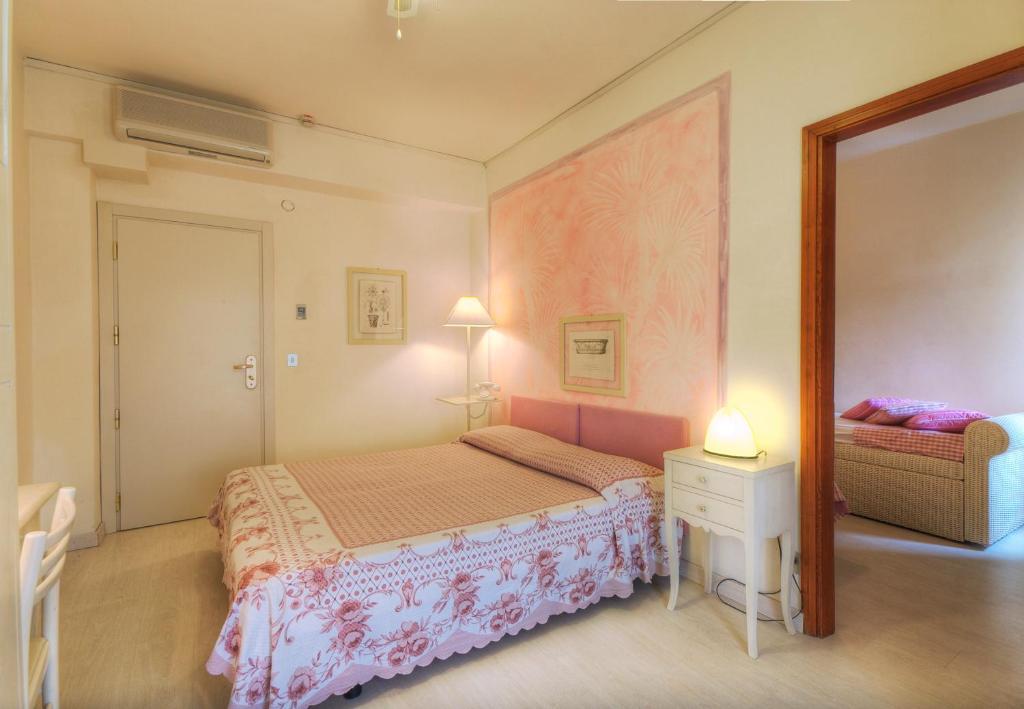 Hotel Marconi Сан Бенедето дел Тронто Стая снимка